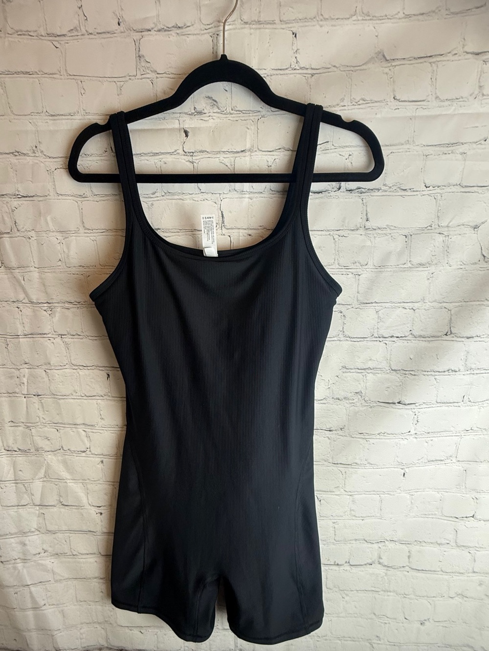 90 Degrees Black Ribbed Scoop Neck Tank Romper Large